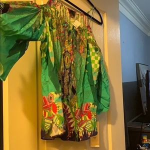 Halebob cold shoulder top